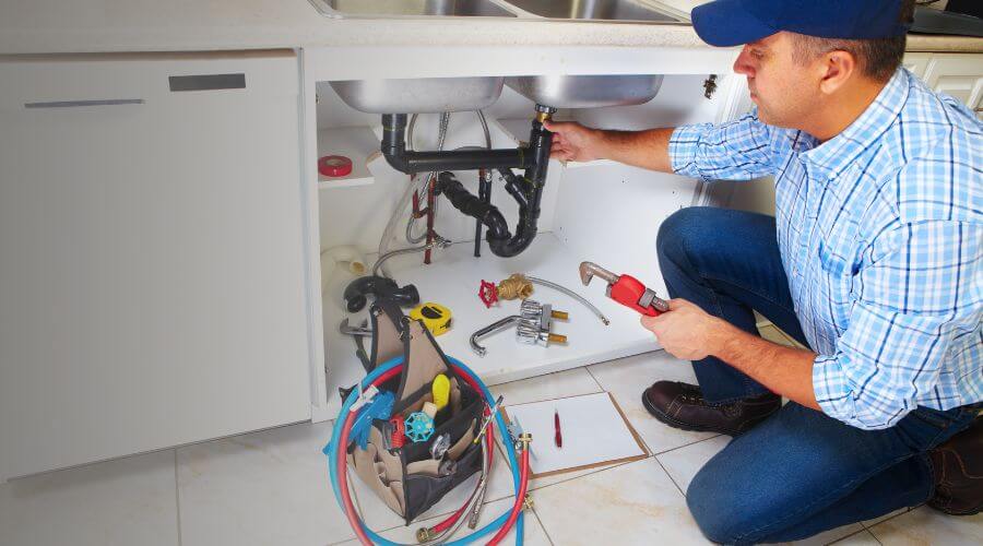 Local water heater installation in East Galesburg, IL